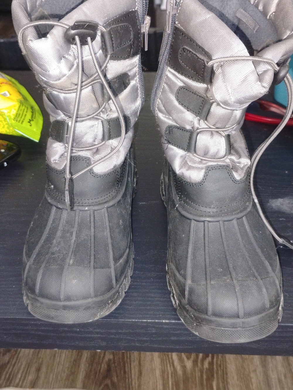 Kids Insulated Winter Boots in Black and Gray